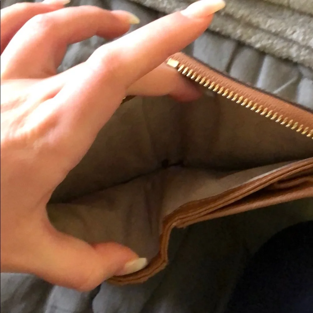 Michael Kors Brown Key & Card Holder - Picture 4 of 4